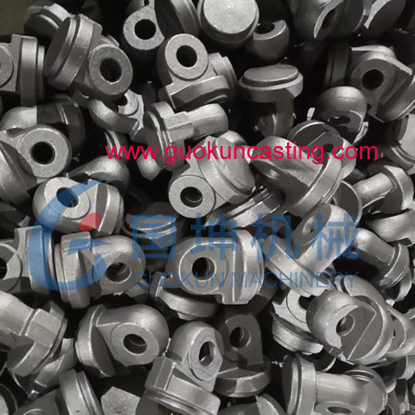 Hydraulic cylinder clevis